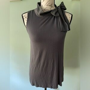 Women’s Banana Republic Tank Blouse with Neck Tie Detail Size Small